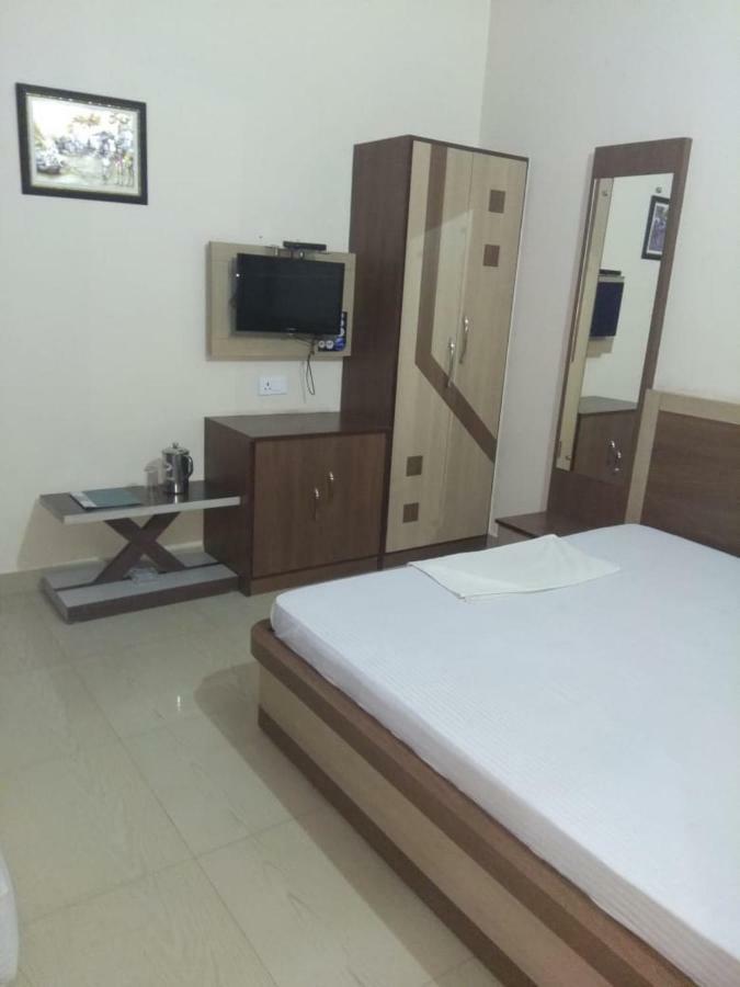 Hotel R K Residency Muzaffarpur Exteriör bild